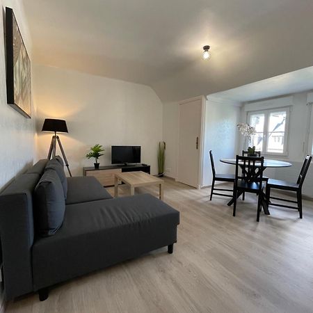 פלר Appartement Renove Tout Equipe, Centre Ville, Proche De La Gare Et Commerce מראה חיצוני תמונה