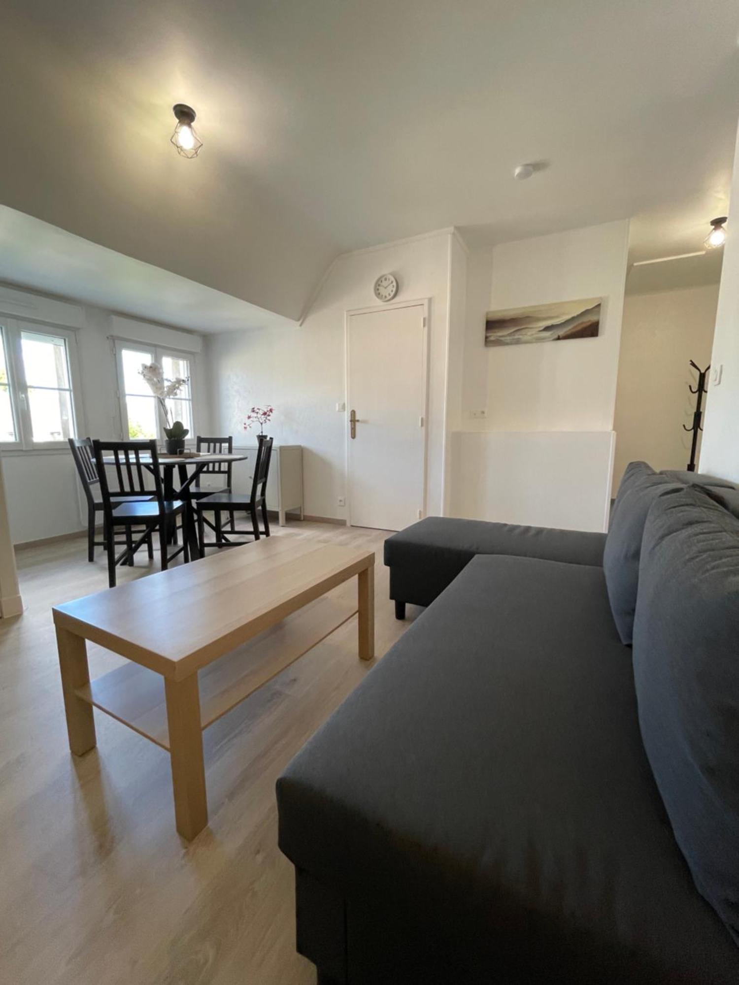 פלר Appartement Renove Tout Equipe, Centre Ville, Proche De La Gare Et Commerce מראה חיצוני תמונה