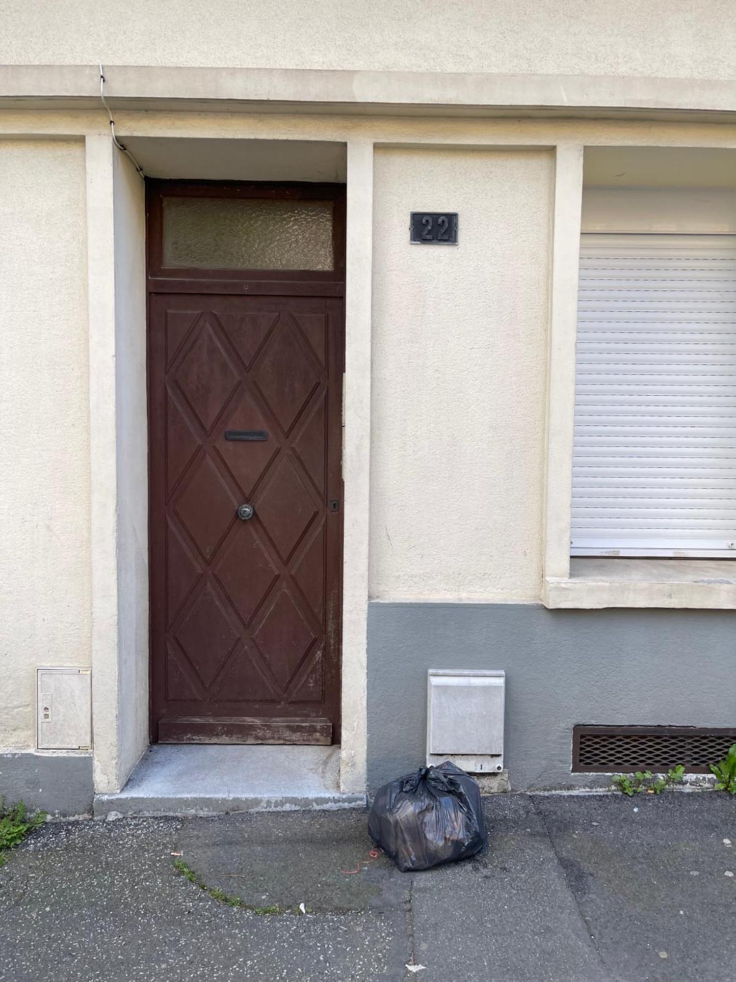 פלר Appartement Renove Tout Equipe, Centre Ville, Proche De La Gare Et Commerce מראה חיצוני תמונה